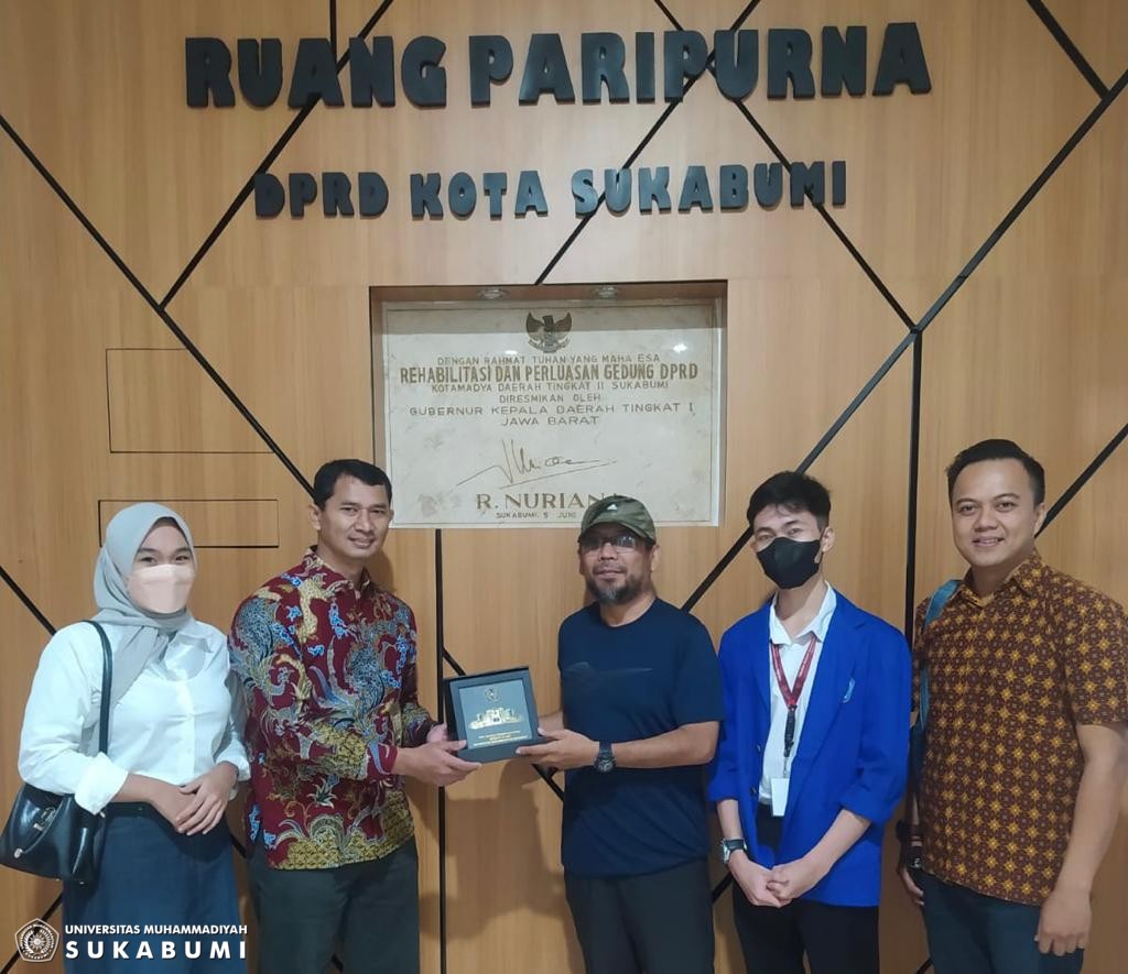 Implementasikan Kerjasama Fakultas Hukum Universitas Muhammadiyah Sukabumi (FH UMMI) Kirimkan Mahasiswa untuk Magang di Sekretariat DPRD Kota Sukabumi, Selasa (7/6/22). 