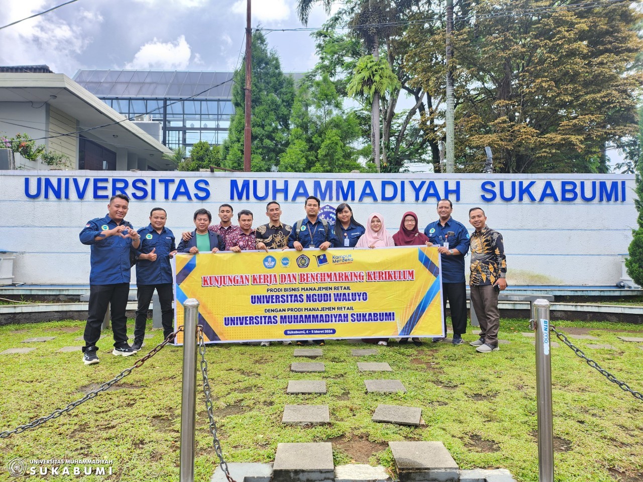 Pelajari Keberhasilan, D4 Bisnis Manajemen Retail Universitas Ngudi Waluyo Semarang Laksanakan Benchmarking ke Manajemen Retail UMMI