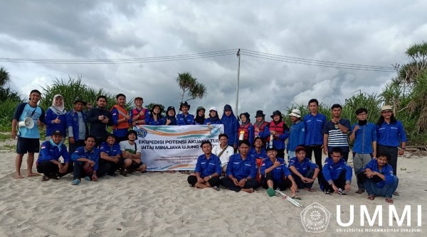 Praktikum di Pantai Minajaya : My Akuakultur My Adventure